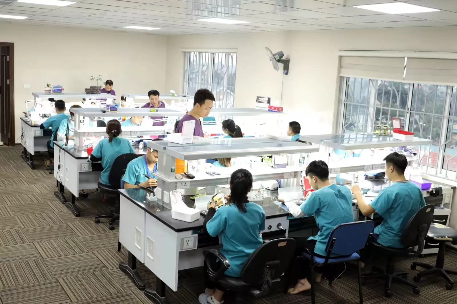 VU GIA Dental Lab Kunden fall